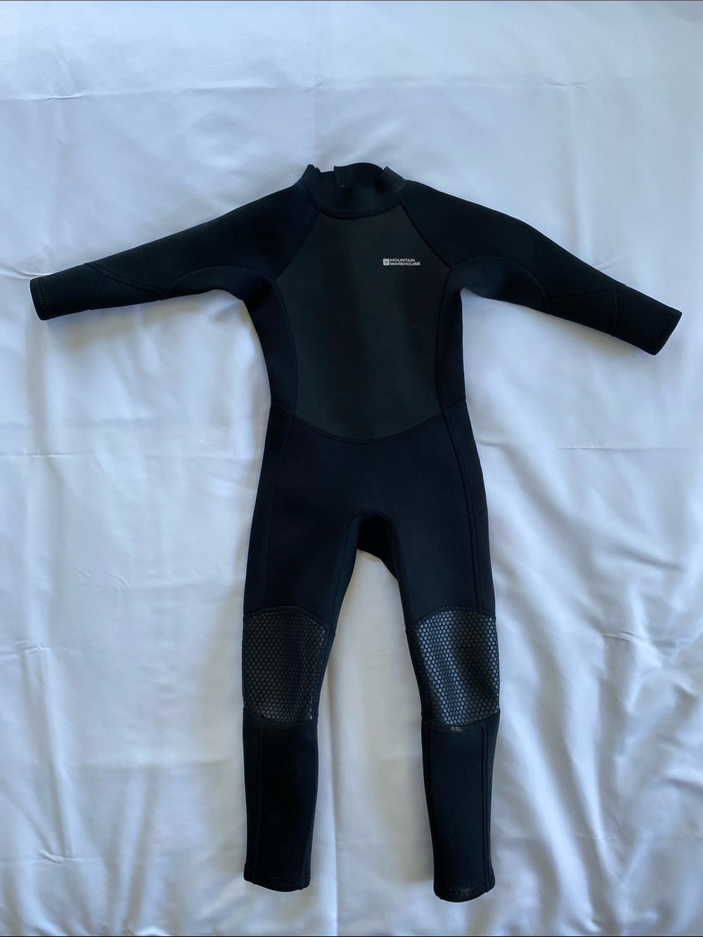 Youth Black Full-Body Wetsuit with double Velcro closure. Size 5/6T